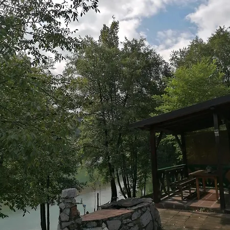 Holiday home Vikendica Drinski Odmor Crnca
